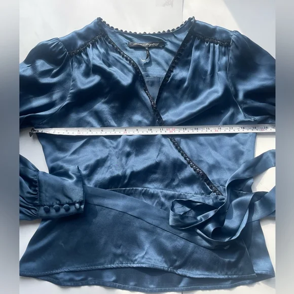 SANDRA ANGELOZZI Silk Wrap Blouse — Navy Silk Satin Wrap Top Large 42 - Picture 6 of 9